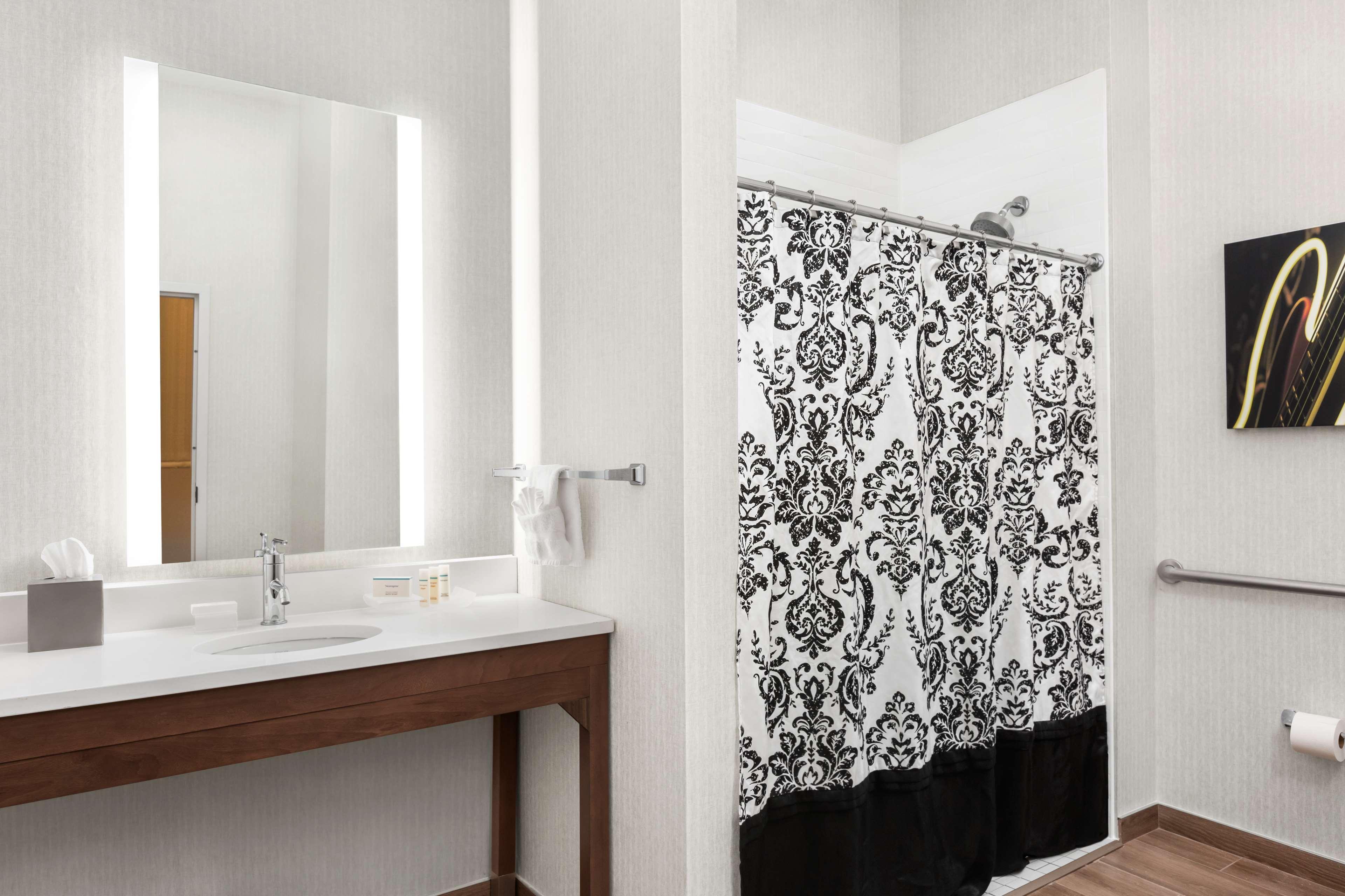 Homewood Suites By Hilton Nashville Downtown Eksteriør billede